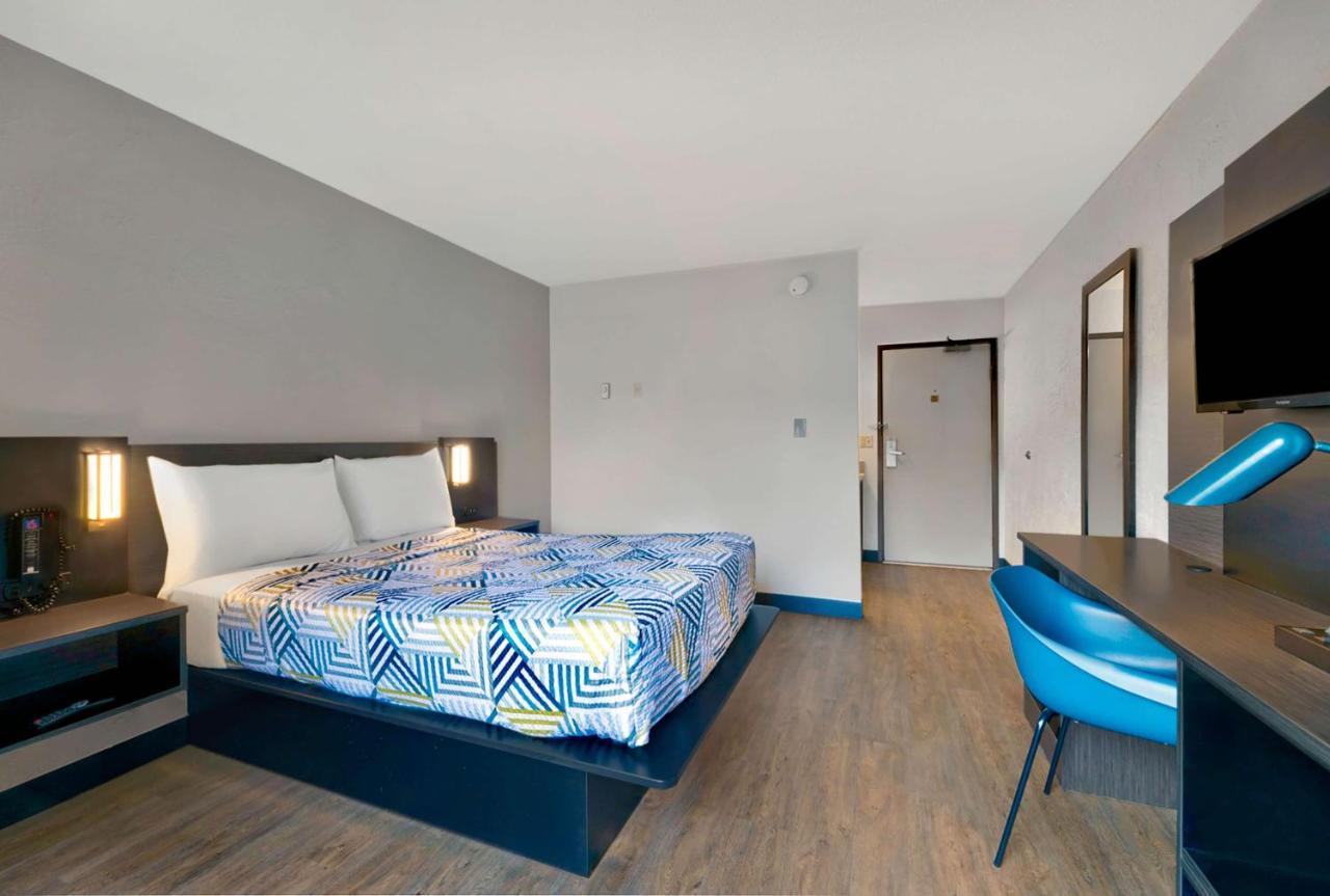 Motel 6-Oak Creek, Wi Екстер'єр фото